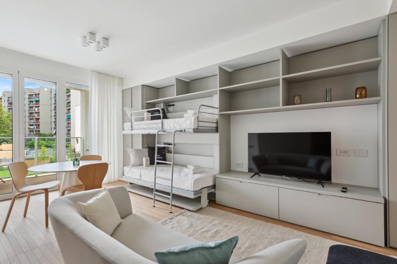 Limehome Milan Via Stresa Экстерьер фото