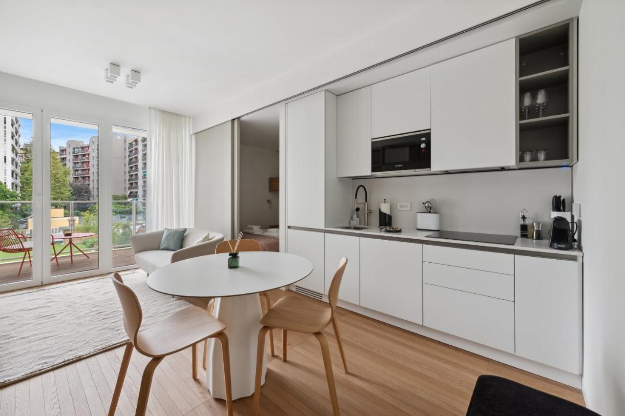 Limehome Milan Via Stresa Экстерьер фото